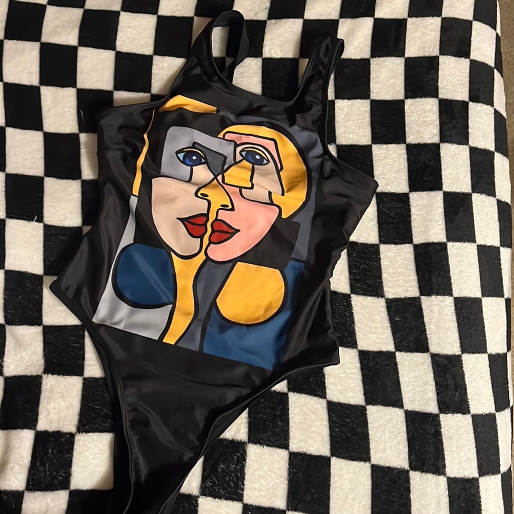 Swimming suit